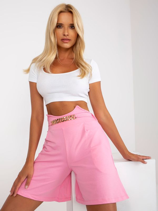 Fashionhunters Pink Cotton Casual Shorts with Chain