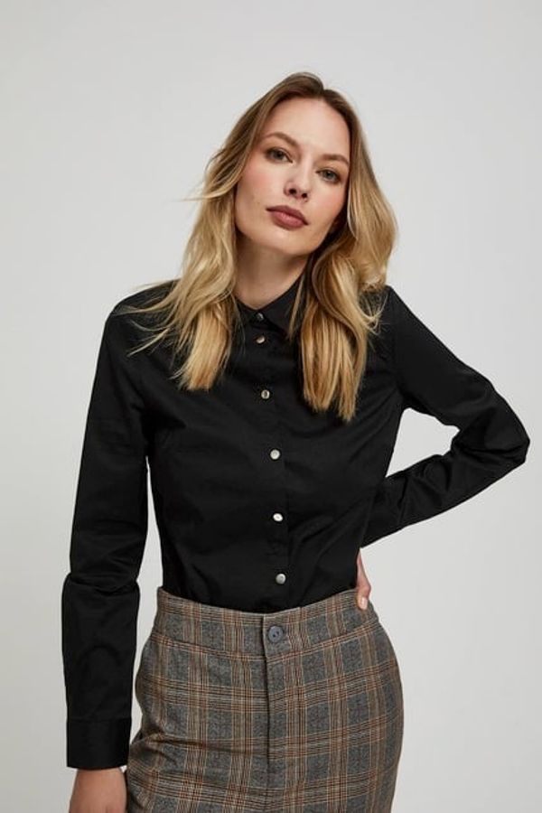 Moodo Plain shirt with decorative buttons