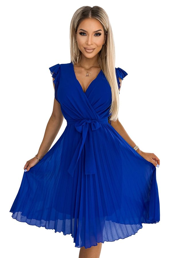 NUMOCO Pleated dress with a neckline and ruffles Numoco