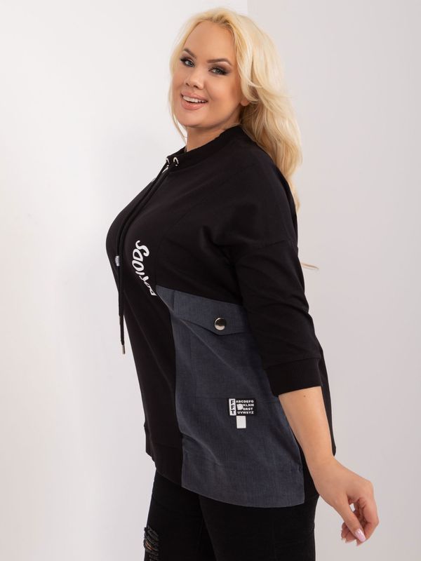 Fashionhunters Plus size black cotton blouse with pocket