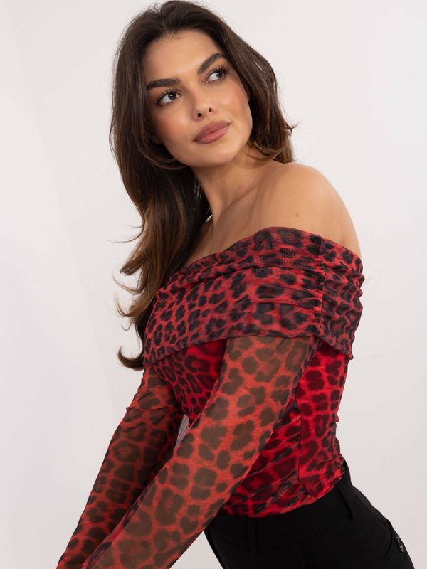 Fashionhunters Red and black Spanish blouse with leopard print