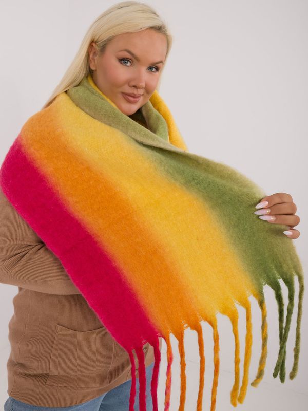 Fashionhunters Red and green women's scarf with ombre knitted fringe