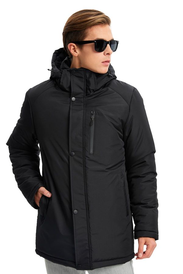River Club River Club Men's Black Removable Hooded Water and Windproof Winter Coat & Coat & Parka