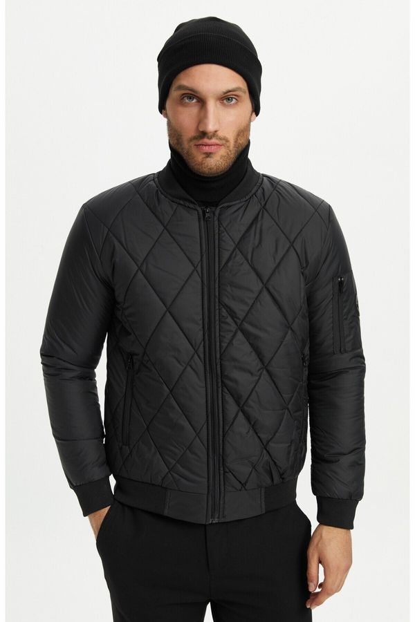 River Club River Club Men's Black Waterproof And Windproof Quilted Patterned Jacket