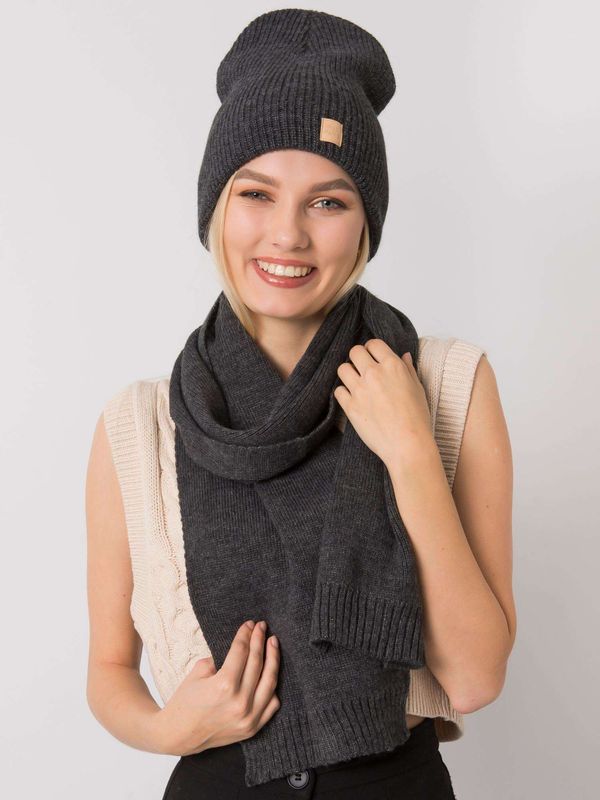 Fashionhunters RUE PARIS Dark grey winter set with hat and scarf