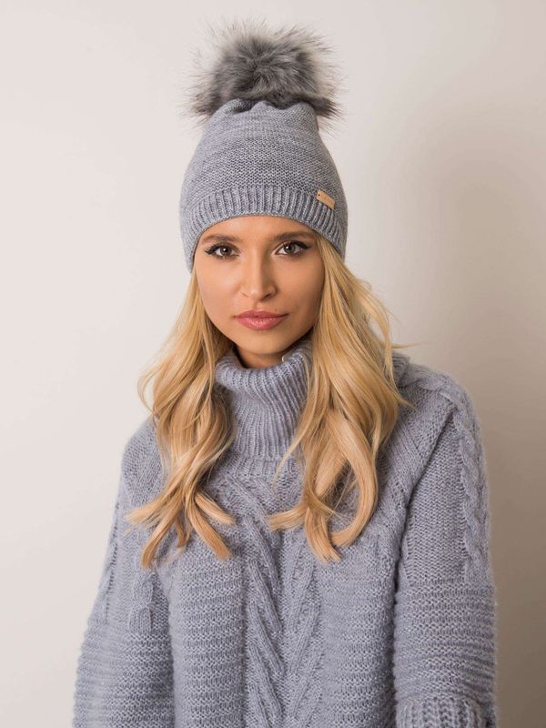 Fashionhunters RUE PARIS Grey beanie with pompom