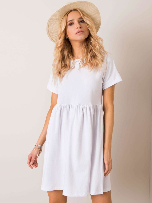 Fashionhunters RUE PARIS White dress with rolled-up sleeves