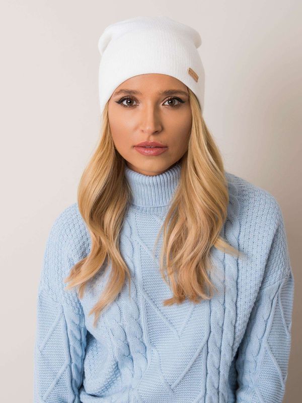 Fashionhunters RUE PARIS White plain cap