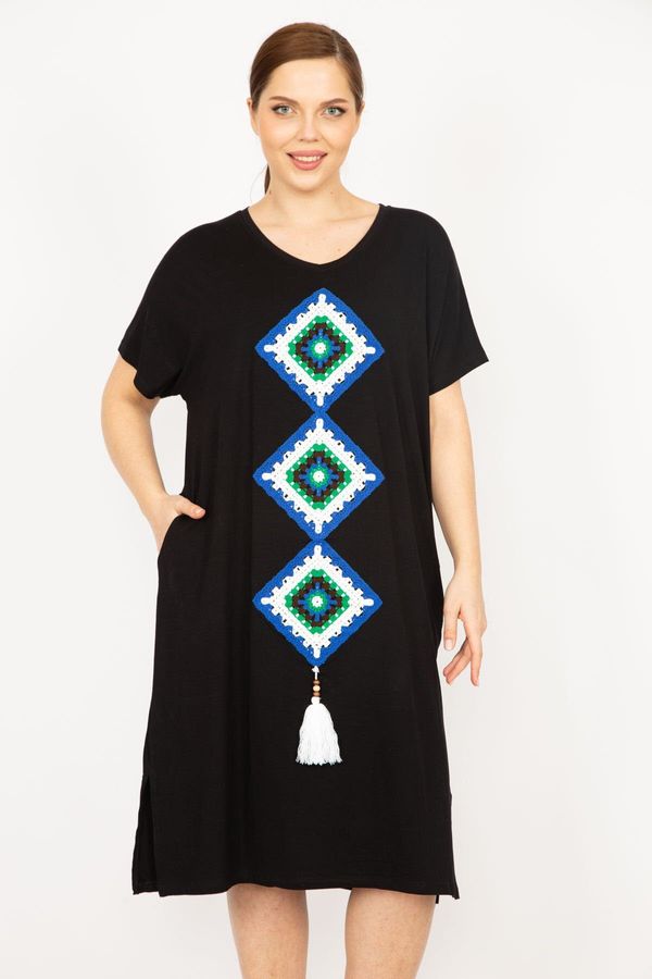 Şans Şans Women's Black Plus Size Embroidery Detailed Dress with Side Pockets