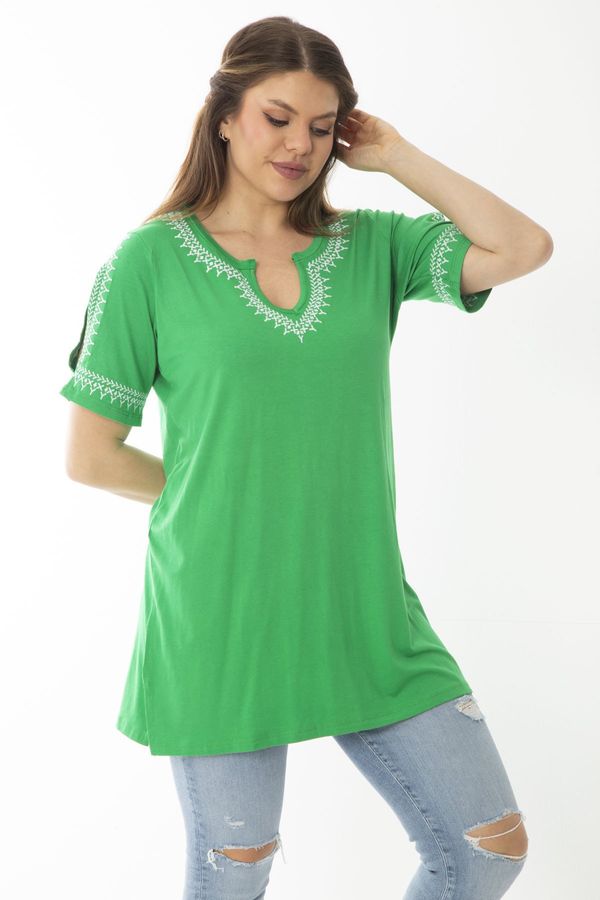 Şans Şans Women's Plus Size Green Collar And Sleeves Embroidery Detailed Off-the-Shoulder Blouse