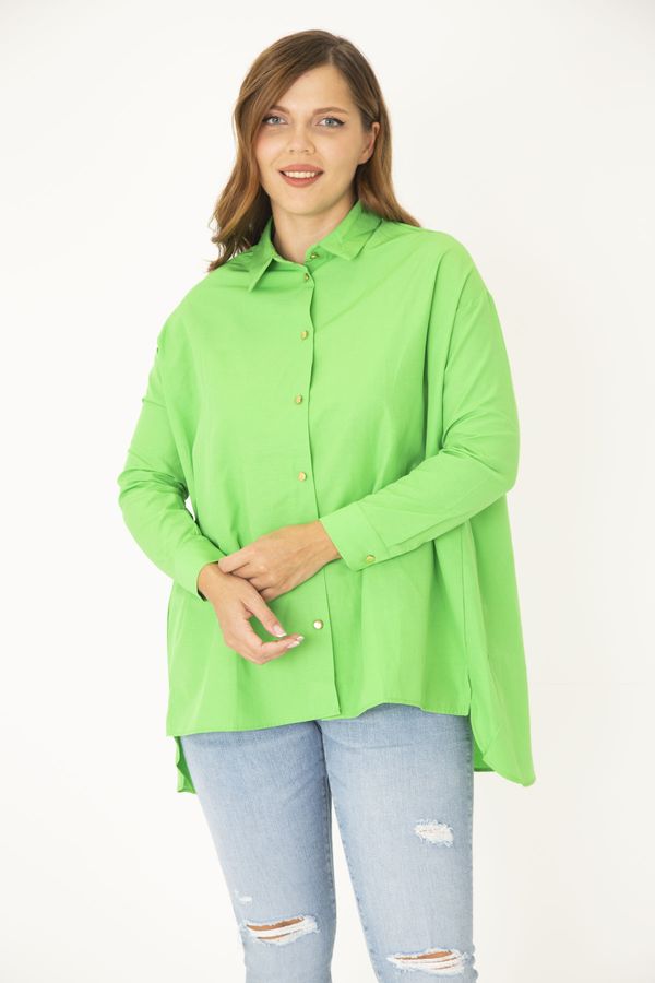 Şans Şans Women's Plus Size Green Front Buttoned Side Slit Shirt