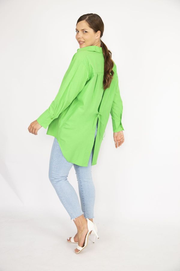 Şans Şans Women's Plus Size Green Shirt with a slit in the back and laces and buttoned front buttons