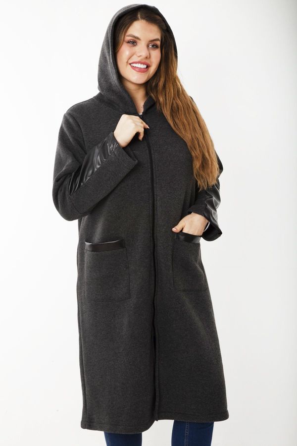 Şans Şans Women's Plus Size Smoked Cream Coat with Zippered Hood and Unlined Faux Leather with Garnish