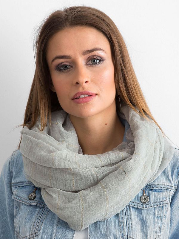 Fashionhunters Scarf with shiny light grey thread