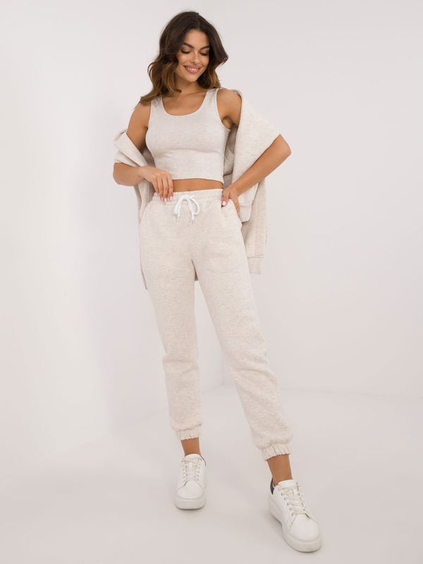 My Red Lips Set-EM-KMPL-847.47-light beige