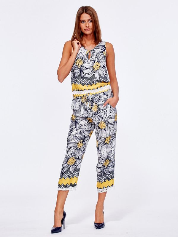 Fashionhunters Set of tops and trousers in navy blue and yellow