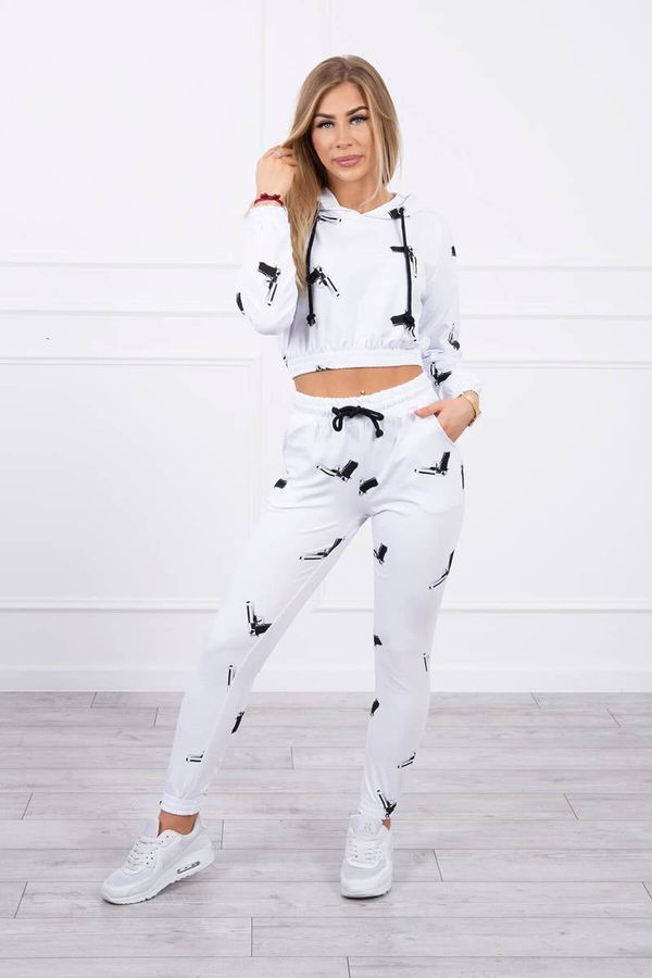 Kesi Set with printed white pistols