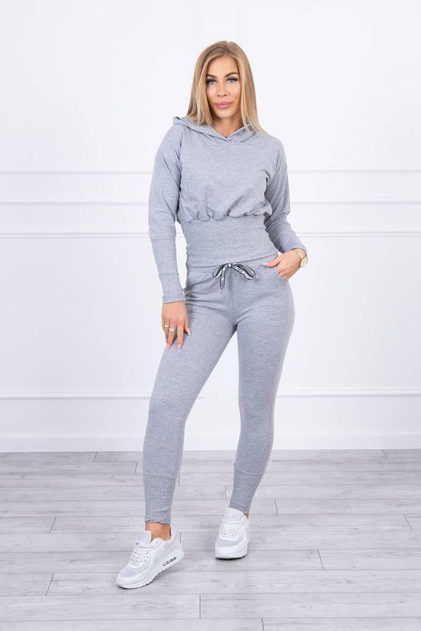 Kesi Set with wide cuffs in gray color