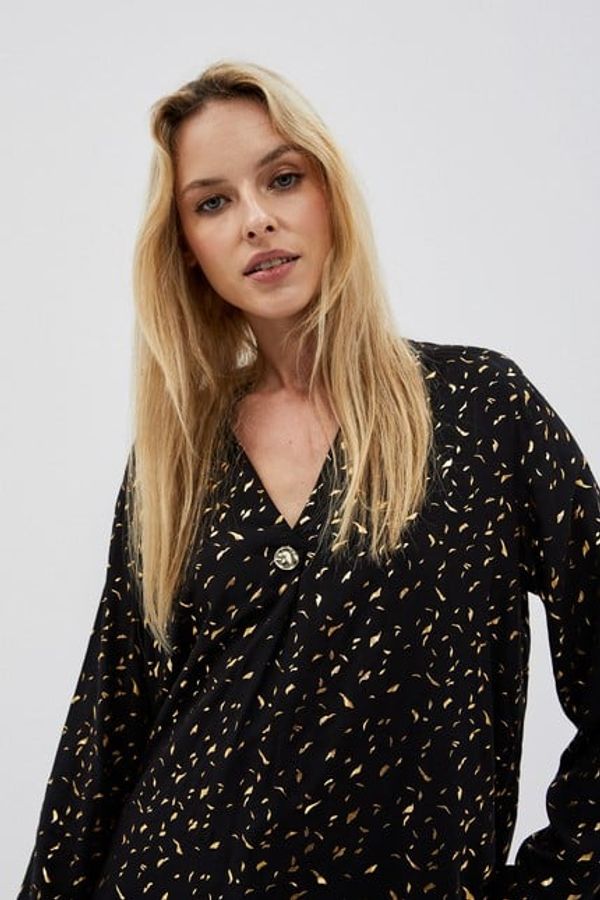 Moodo Shirt with print and decorative button