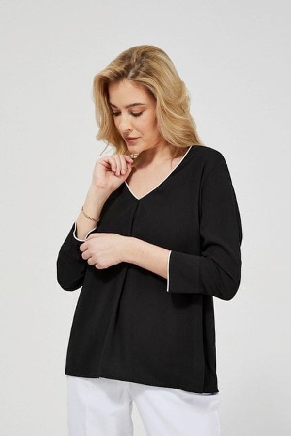 Moodo Shirt with white trim - black