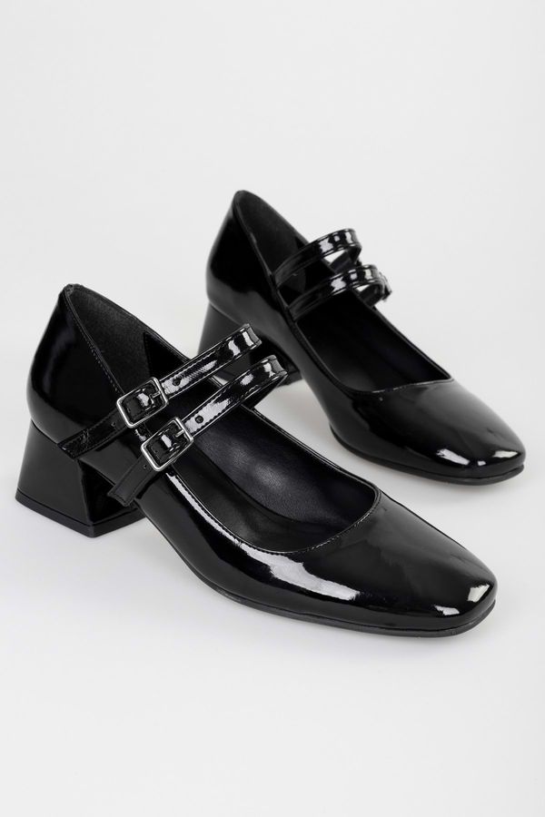 Shoeberry Shoeberry Women's Woody Black Patent Leather Heeled Shoes