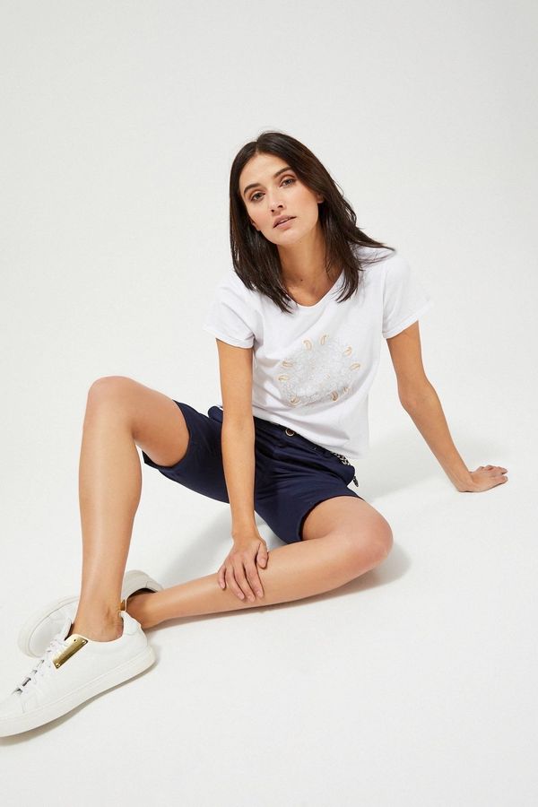 Moodo Shorts with a belt - navy blue