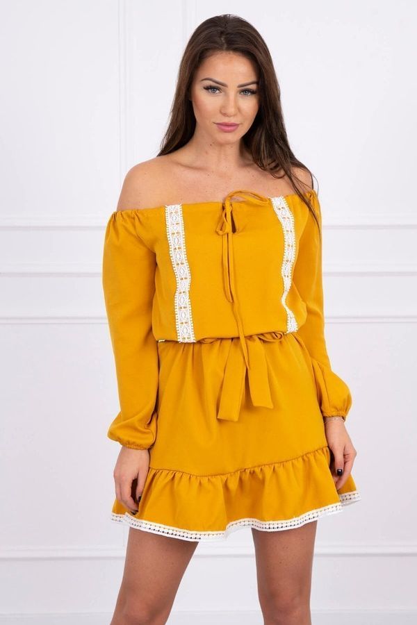 Kesi Shoulder dress and lace mustard