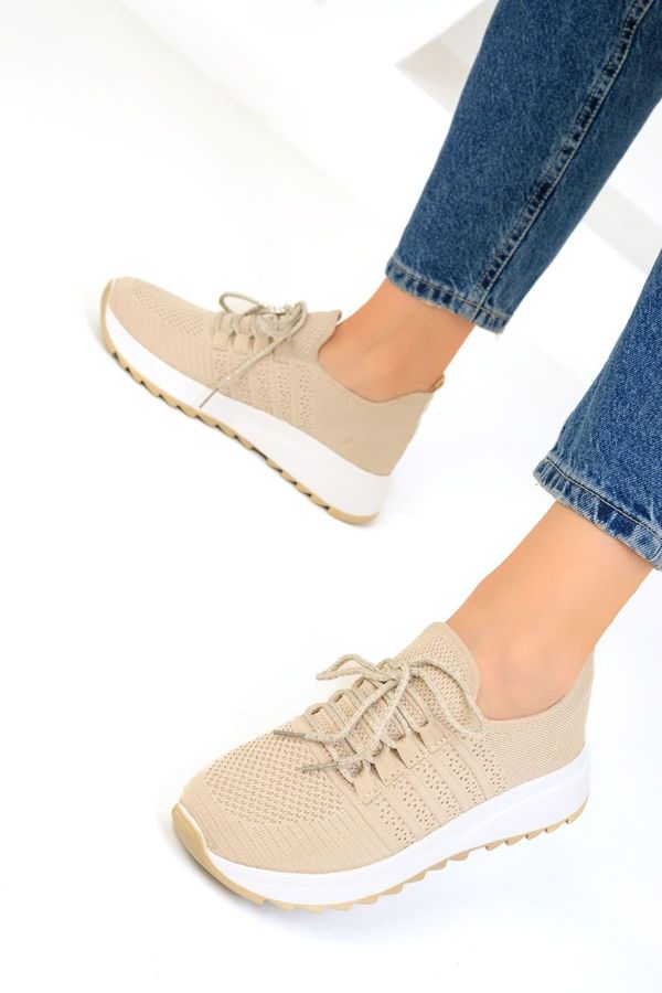 Soho Soho Beige Women's Sneakers 19118