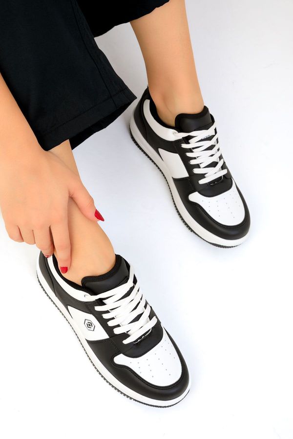 Soho Soho Black-White Women's Sneakers 19508