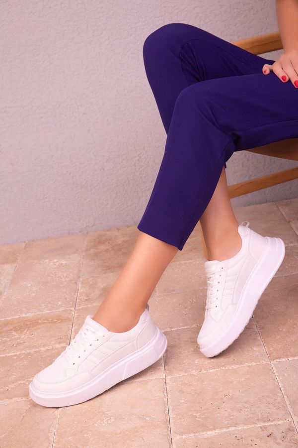 Soho Soho White Women's Sneakers 16880