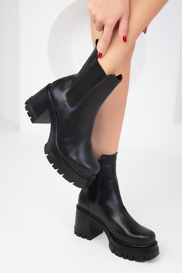 Soho Soho Women's Black Boots & Bootie 18634