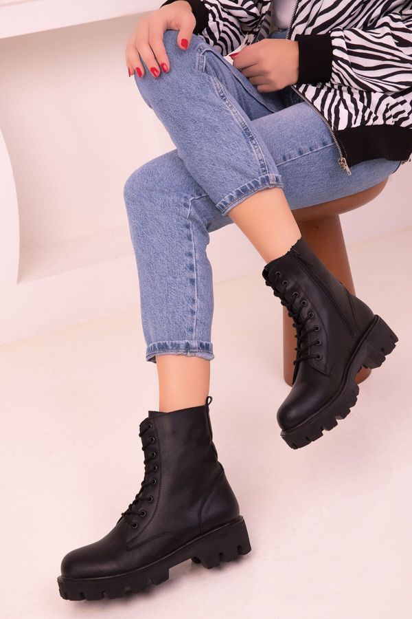 Soho Soho Women's Black Boots & Booties 17612