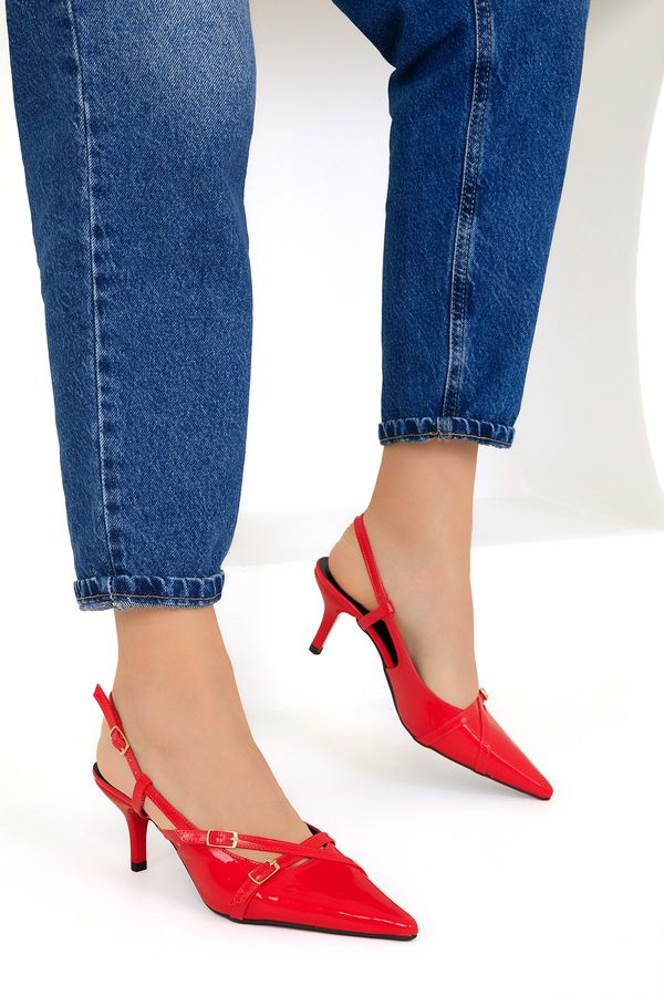 Soho Soho Women's Red Patent Leather Classic Heeled Shoes 18804