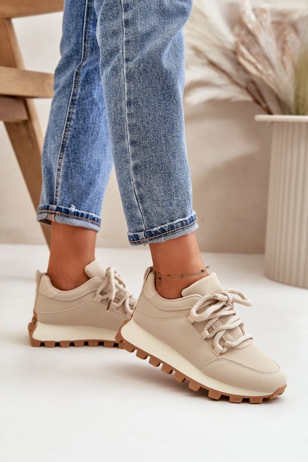 Kesi Sports platform sneakers made of eco-leather beige Riadella