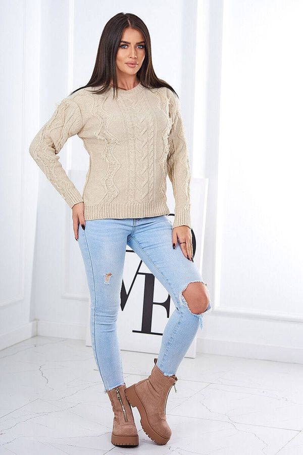 Kesi Sweater with beige weave of braids