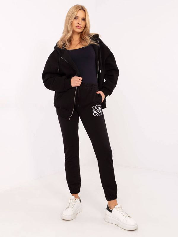 RELEVANCE Sweatpants-RV-DR-A220.99-black