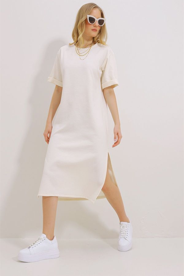 Trend Alaçatı Stili Trend Alaçatı Stili Women Ecru Crew Neck Double Sleeve Slit Dress