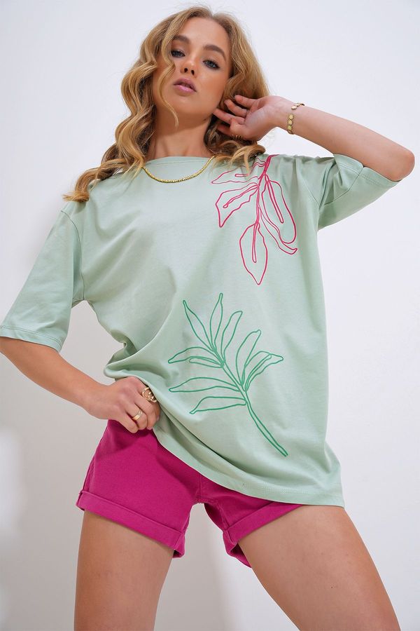Trend Alaçatı Stili Trend Alaçatı Stili Women&#39;s Mint Crew Neck Flock Printed T-Shirt