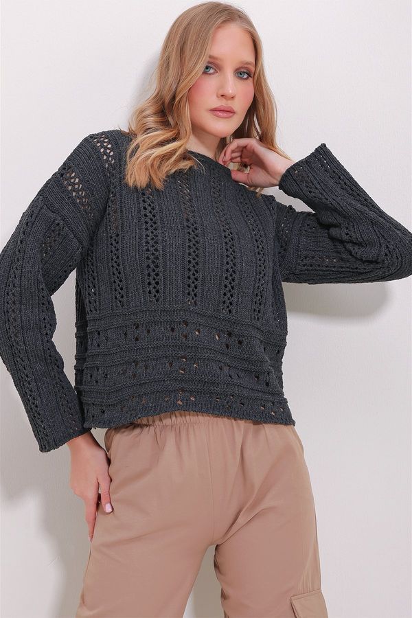 Trend Alaçatı Stili Trend Alaçatı Stili Women's Anthracite Boat Neck Openwork Knitwear Sweater