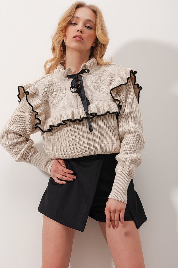 Trend Alaçatı Stili Trend Alaçatı Stili Women's Beige Collar Tie Detail Frilly Thessaloniki Knit Crop Sweater