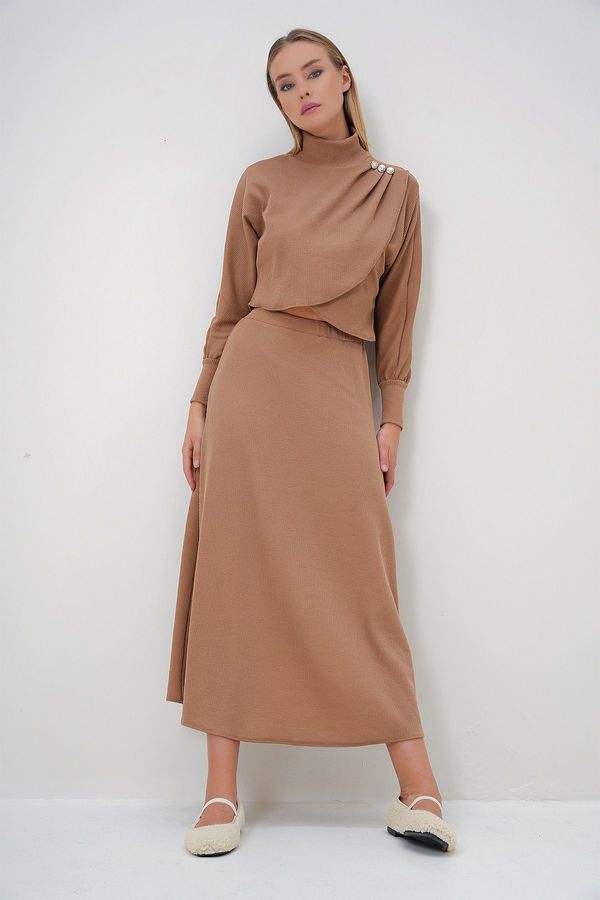 Trend Alaçatı Stili Trend Alaçatı Stili Women's Beige Half Turtleneck Asymmetric Cut Button Detailed Burgundy Fabric Skirt and Blouse Set