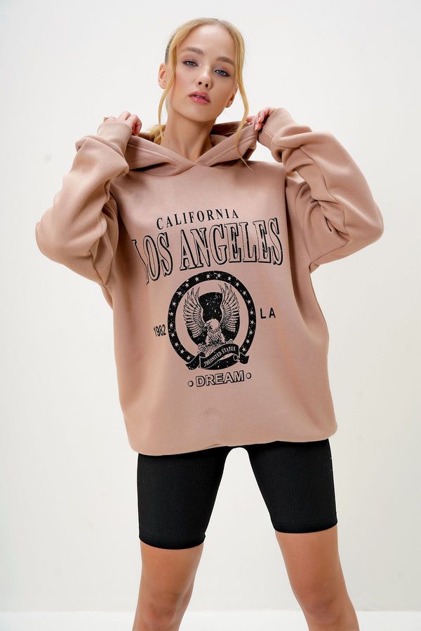 Trend Alaçatı Stili Trend Alaçatı Stili Women's Biscuit Hooded Front Printed Three Thread Raised Sweatshirt