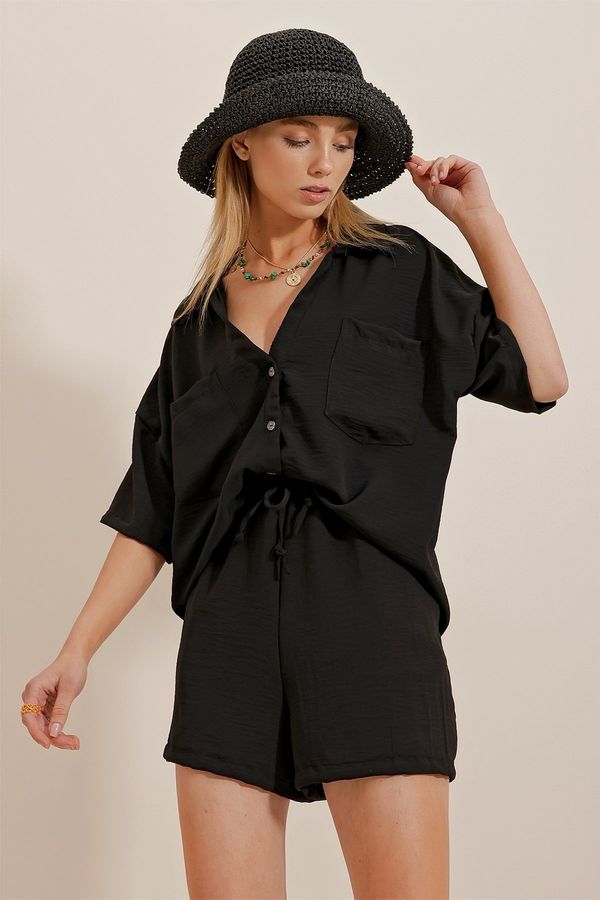 Trend Alaçatı Stili Trend Alaçatı Stili Women's Black Double Pocket Cotton Aerobin Shirt And Shorts Double Suit