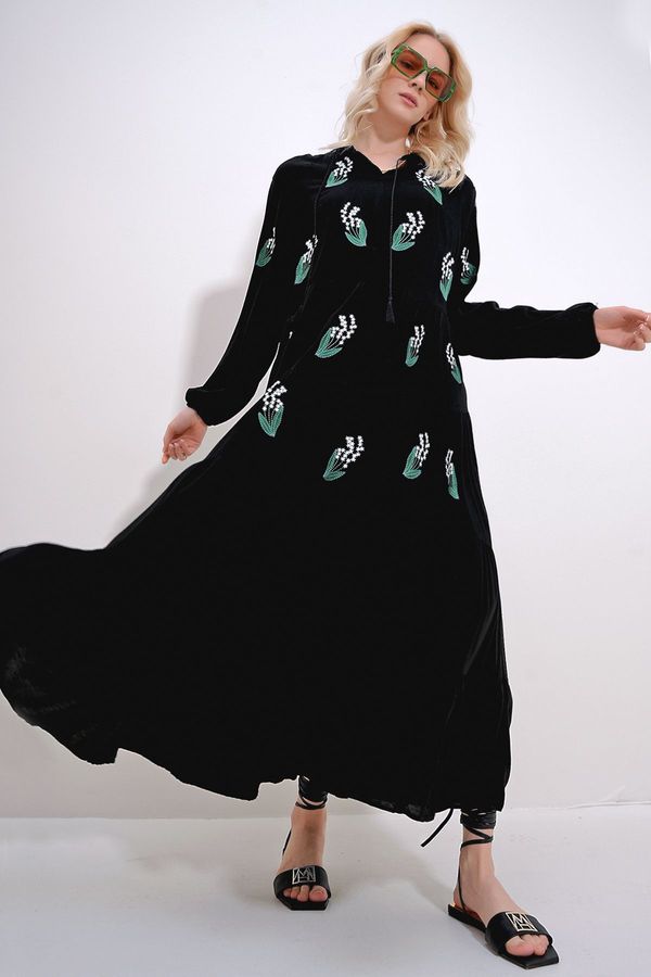 Trend Alaçatı Stili Trend Alaçatı Stili Women's Black Full Collar Embroidered Layered Flounce Woven Dress