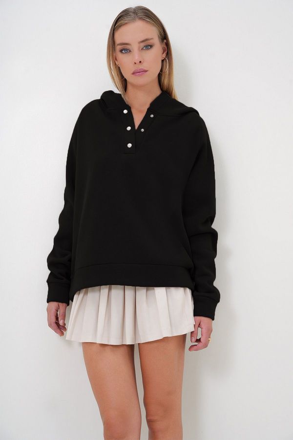 Trend Alaçatı Stili Trend Alaçatı Stili Women's Black Hooded Snap Closure 3 Thread Raster Oversize Sweatshirt