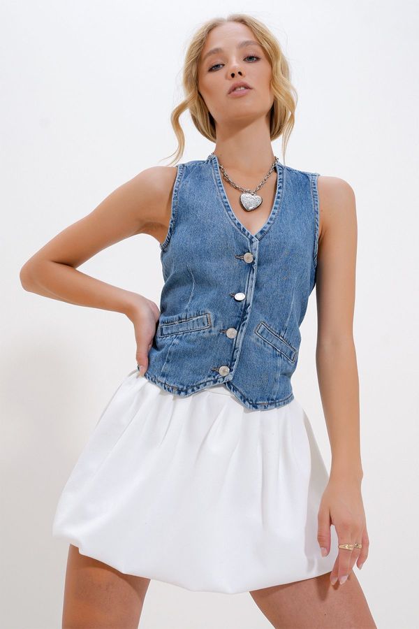 Trend Alaçatı Stili Trend Alaçatı Stili Women's Blue Buttoned Jean Vest