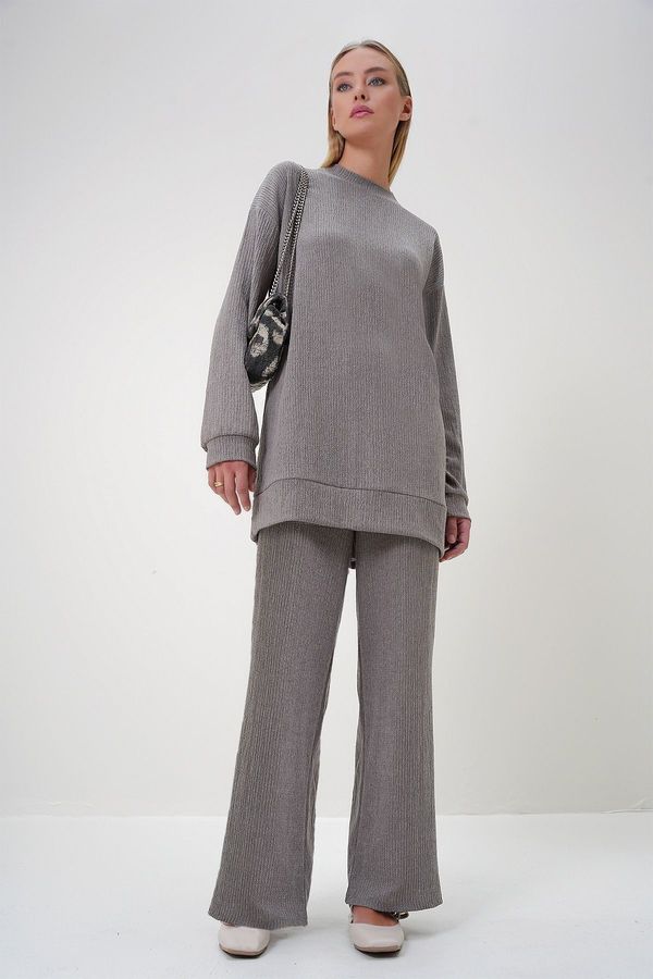 Trend Alaçatı Stili Trend Alaçatı Stili Women's Brown Crew Neck Tunic and Trouser Set