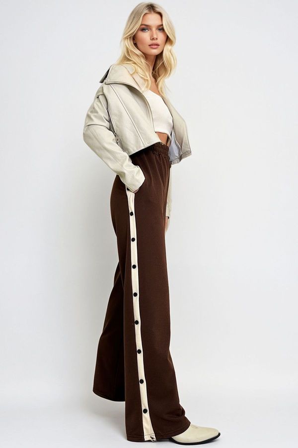 Trend Alaçatı Stili Trend Alaçatı Stili Women's Brown Double Pocket Elastic Side Stripe Wide Leg Trousers