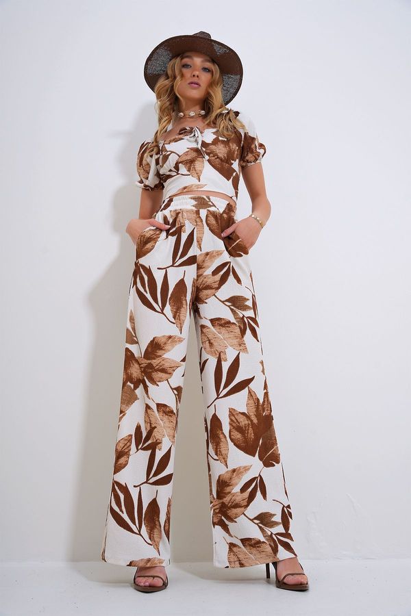 Trend Alaçatı Stili Trend Alaçatı Stili Women's Brown Palm Patterned Crop Top and Palazzo Trousers