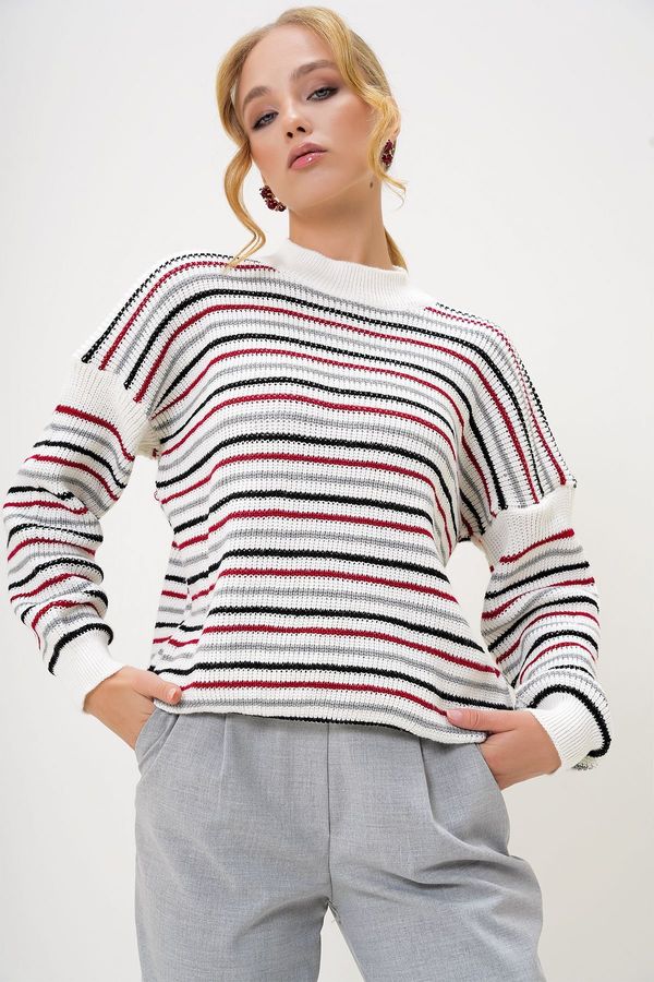 Trend Alaçatı Stili Trend Alaçatı Stili Women's Ecru Half Turtleneck Striped Knit Sweater